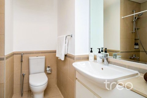 Apartamento en Town Square, Dubai, 3 dormitorios, 12.91 m², № 123597 - foto 2