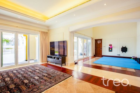Снять в аренду виллу в Арабиан Ранчес, Дубай: 6 спален, 757.35м², № 123601 - фото 5