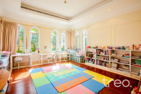 Снять в аренду виллу в Арабиан Ранчес, Дубай: 6 спален, 757.35м², № 123601 - фото 23