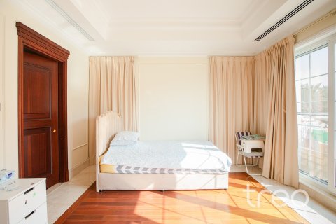 Снять в аренду виллу в Арабиан Ранчес, Дубай: 6 спален, 757.35м², № 123601 - фото 17