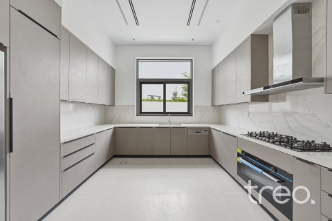Villa à Dubai, 7 chambres, 1300.64 m², № 123600 - photo 6