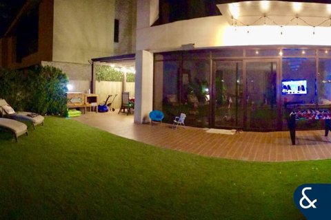 Villa in DAMAC Hills (Akoya by DAMAC), Dubai 4 bedrooms, 253 sq.m. № 74443 - photo 11