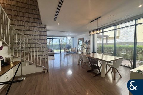 Villa in DAMAC Hills (Akoya by DAMAC), Dubai 4 bedrooms, 253 sq.m. № 74443 - photo 2