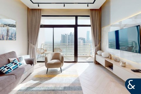 Apartment in Clayton Residency, Business Bay, Dubai 2 bedrooms, 97 sq.m. № 74446 - photo 2