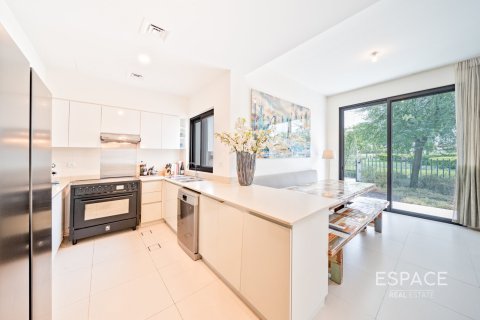 Купить виллу в Дубай Хилс Эстейт, Дубай: 4 спальни, 230м², № 61850 - фото 6