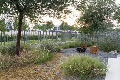 Купить виллу в Дубай Хилс Эстейт, Дубай: 4 спальни, 230м², № 61850 - фото 15