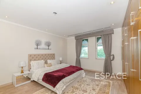 Villa in Regional, Jumeirah Park, Dubai 4 bedrooms, 403 sq.m. № 61851 - photo 10