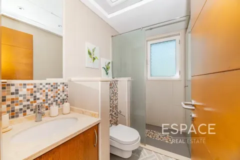 Villa in Regional, Jumeirah Park, Dubai 4 bedrooms, 403 sq.m. № 61851 - photo 13