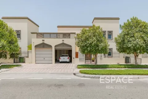 Villa in Regional, Jumeirah Park, Dubai 4 bedrooms, 403 sq.m. № 61851 - photo 17