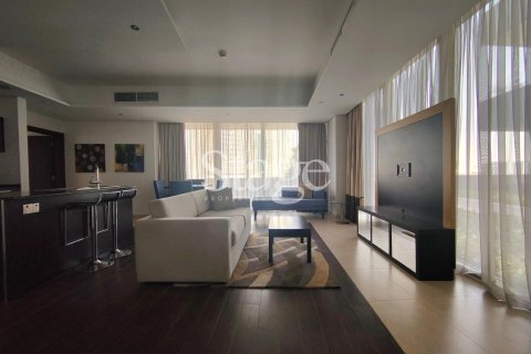 Apartment in Dubai Sports City, Dubai 2 bedrooms, 180 sq.m. № 122148 - photo 19