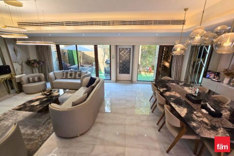 Adosado en Meydan, Dubai, 4 dormitorios, 218 m², № 77735 - foto 4
