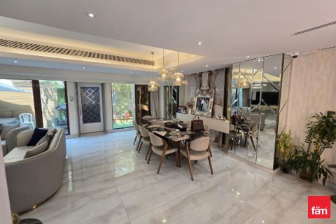 Adosado en Meydan, Dubai, 4 dormitorios, 218 m², № 77735 - foto 20