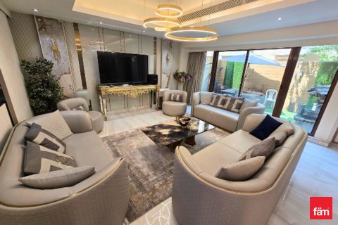 Adosado en Meydan, Dubai, 4 dormitorios, 218 m², № 77735 - foto 1