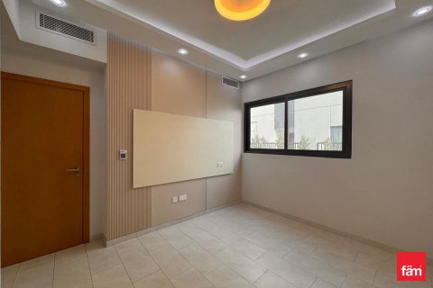 Adosado en Dubai, 4 dormitorios, 231.1 m², № 77736 - foto 12