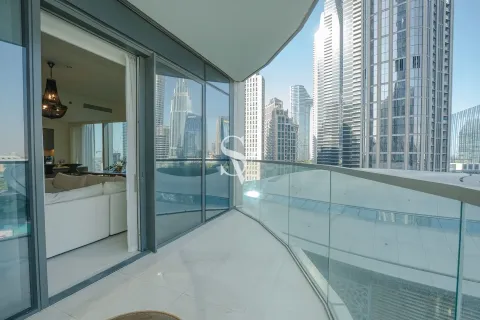 Apartment in Downtown Dubai (Downtown Burj Dubai), Dubai 3 bedrooms, 173 sq.m. № 105592 - photo 18