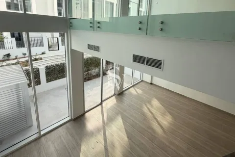 Townhouse in Al Barari, Dubai 4 bedrooms, 180 sq.m. № 105591 - photo 14