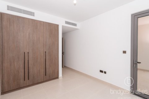 Villa in Tilal Al Ghaf, Dubai 4 bedrooms, 220 sq.m. № 89099 - photo 8