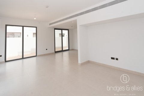 Villa in Tilal Al Ghaf, Dubai 4 bedrooms, 220 sq.m. № 89099 - photo 5