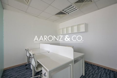 Bureau à Jumeirah Lake Towers, Dubai, 86 m², № 89096 - photo 5