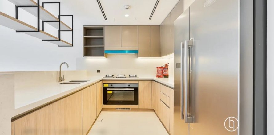 Villa in Tilal Al Ghaf, Dubai 3 bedrooms, 202 sq.m. № 89101