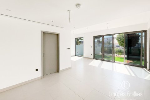 Villa in Tilal Al Ghaf, Dubai 4 bedrooms, 317 sq.m. № 89100 - photo 9