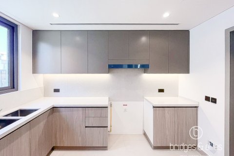 Villa in Tilal Al Ghaf, Dubai 4 bedrooms, 317 sq.m. № 89100 - photo 4