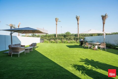 Villa in Dubai 3 bedrooms, 199.9 sq.m. № 89205 - photo 8