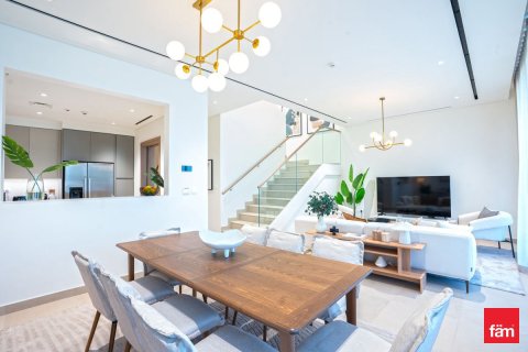 Villa in Dubai 3 bedrooms, 199.9 sq.m. № 89205 - photo 11