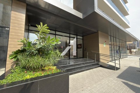 Tienda en Jumeirah Village Circle, Dubai, 55.6 m², № 69939 - foto 15