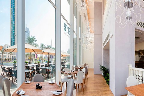 Apartment in BOULEVARD POINT in Downtown Dubai (Downtown Burj Dubai), Dubai 3 bedrooms, 255 sq.m. № 29929 - photo 1