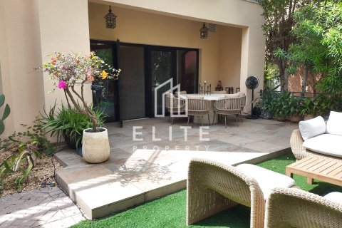 Townhouse in Dubai 4 bedrooms, 372 sq.m. № 134992 - photo 21