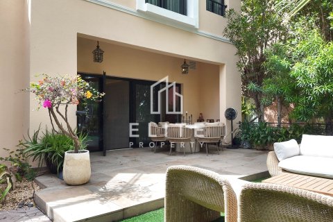 Townhouse in Dubai 4 bedrooms, 372 sq.m. № 134992 - photo 20
