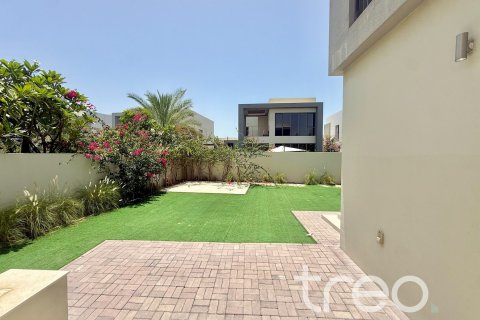 Villa à Dubai Hills Estate, Dubai, 4 chambres, 300.73 m², № 119742 - photo 3