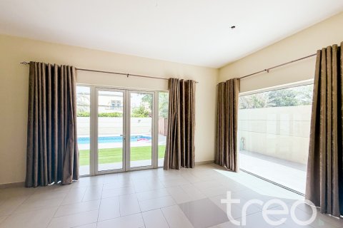 Villa in Regional, Jumeirah Park, Dubai 4 bedrooms, 402.73 sq.m. № 119738 - photo 7