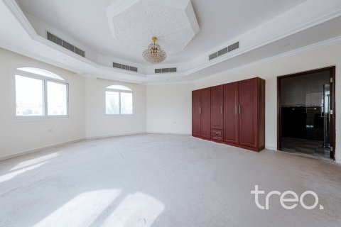Villa à Dubai, 4 chambres, 939.53 m², № 119736 - photo 9