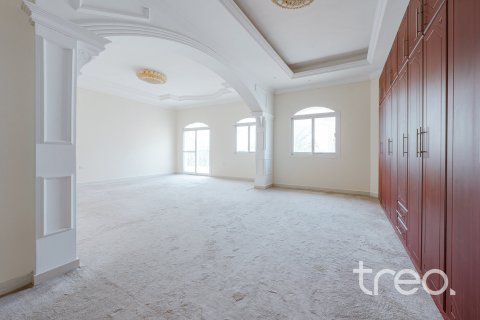 Villa à Dubai, 4 chambres, 939.53 m², № 119736 - photo 8