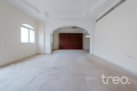 Villa à Dubai, 4 chambres, 939.53 m², № 119736 - photo 10