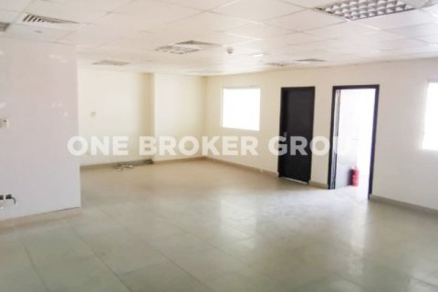 Office in Jumeirah Lake Towers, Dubai 102.9 sq.m. № 383 - photo 11
