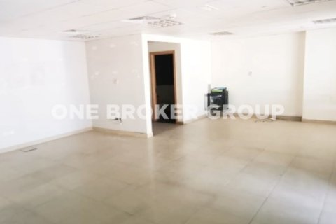 Office in Jumeirah Lake Towers, Dubai 102.9 sq.m. № 383 - photo 12