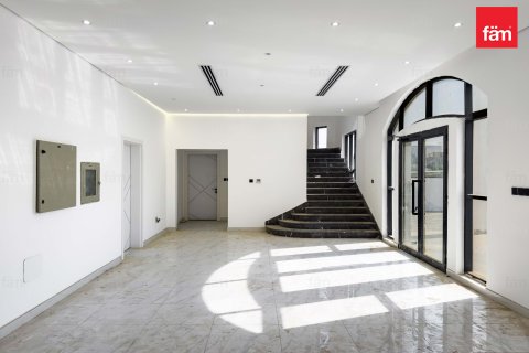 Снять в аренду виллу в Аль-Барше, Дубай: 4 спальни, 1393.5м², № 76864 - фото 20