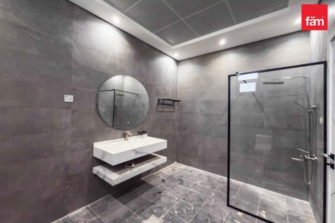 Снять в аренду виллу в Аль-Барше, Дубай: 4 спальни, 1393.5м², № 76864 - фото 15