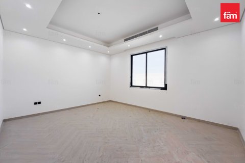 Снять в аренду виллу в Аль-Барше, Дубай: 4 спальни, 1393.5м², № 76864 - фото 4