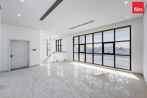 Снять в аренду виллу в Аль-Барше, Дубай: 4 спальни, 1393.5м², № 76864 - фото 16