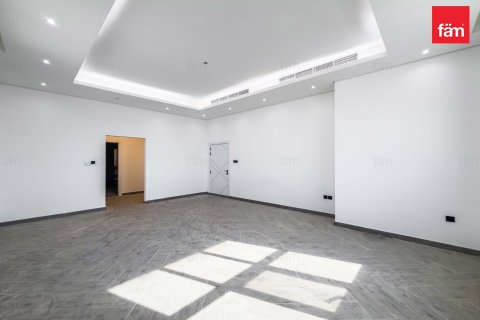Снять в аренду виллу в Аль-Барше, Дубай: 4 спальни, 1393.5м², № 76864 - фото 13