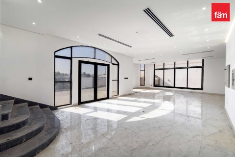 Снять в аренду виллу в Аль-Барше, Дубай: 4 спальни, 1393.5м², № 76864 - фото 3