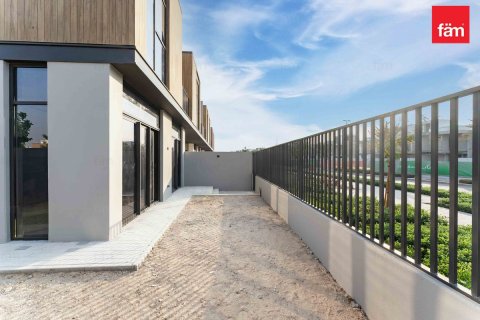 Townhouse in Dubai 4 bedrooms, 277.4 sq.m. № 76855 - photo 3