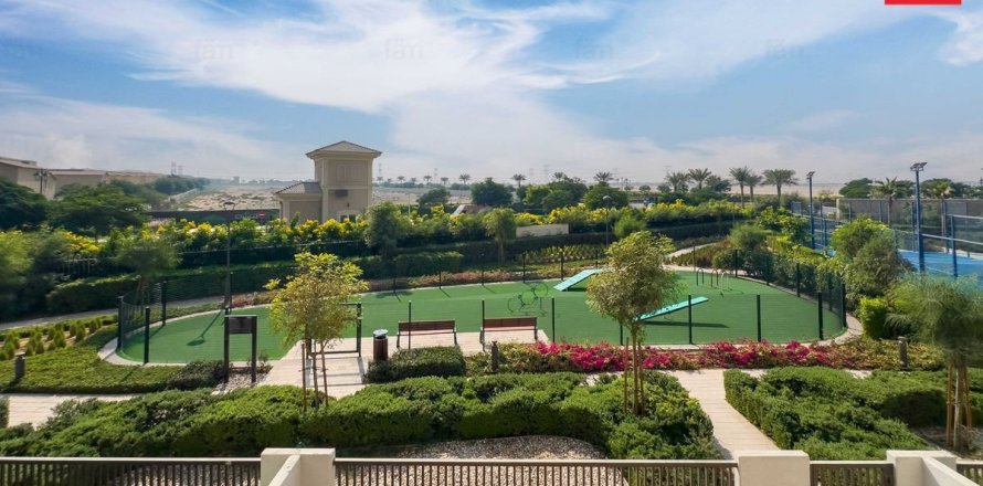 Townhouse in Dubai 3 bedrooms, 166.2 sq.m. № 76866