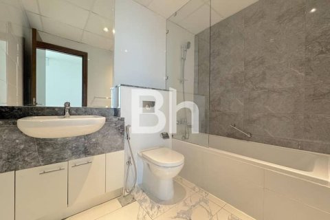 Apartment in Business Bay, Dubai 2 bedrooms, 140 sq.m. № 57678 - photo 9