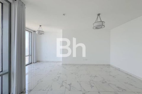 Apartment in Business Bay, Dubai 2 bedrooms, 140 sq.m. № 57678 - photo 18