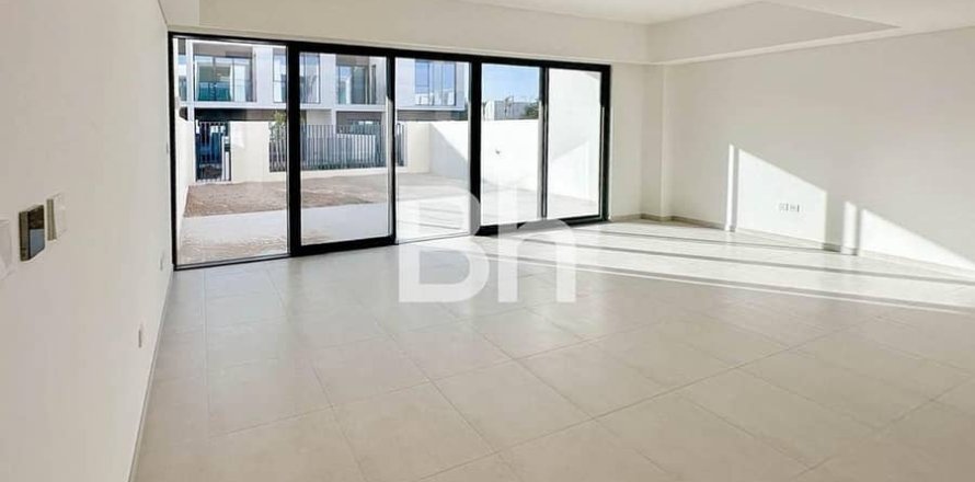 Villa in Dubai 3 bedrooms, 175 sq.m. № 57675